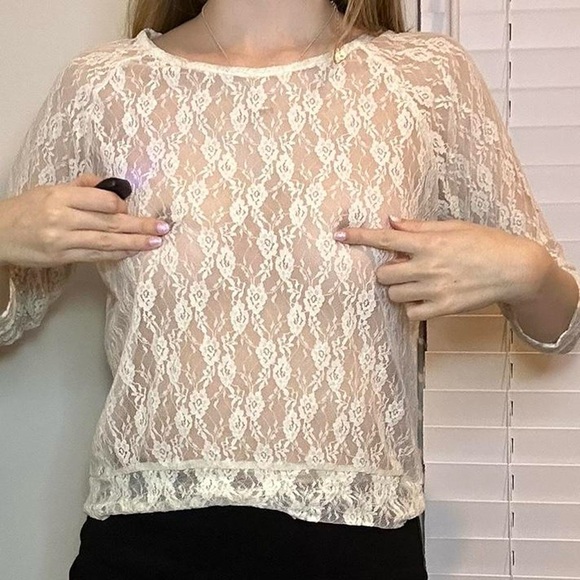 Wet Seal Cream Crop Fitted Blouse - Picture 1 of 6